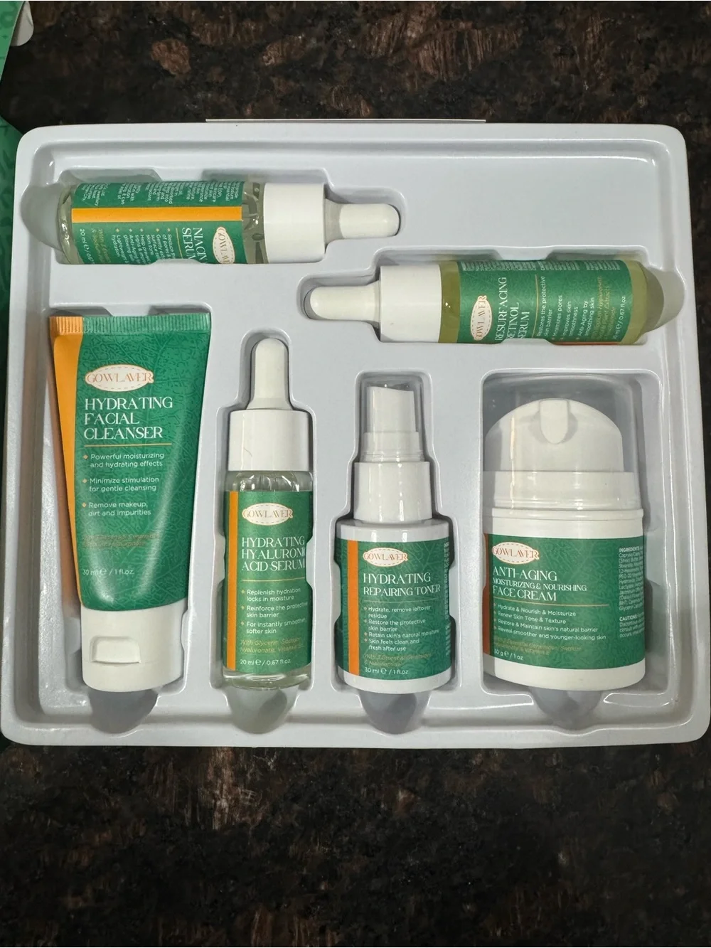 Hydrating Green Skin Care Kit - Cleanser & Exfoliant for Women